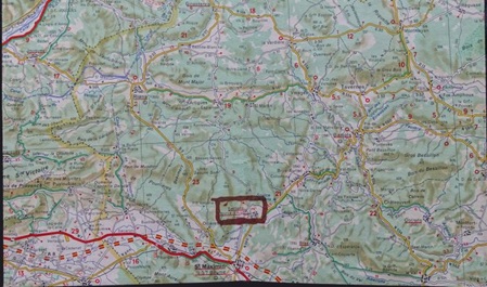 Strassenkarte von südfrankreich mit dem mit rotem stift eingezeichneten ort seillons als vermerkt, wo ein werk des malers carmi der ist karl mietlich entstanden ist